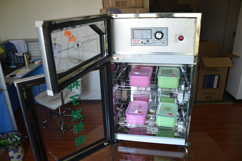 牡丹發(fā)芽難？試試種子發(fā)芽箱！